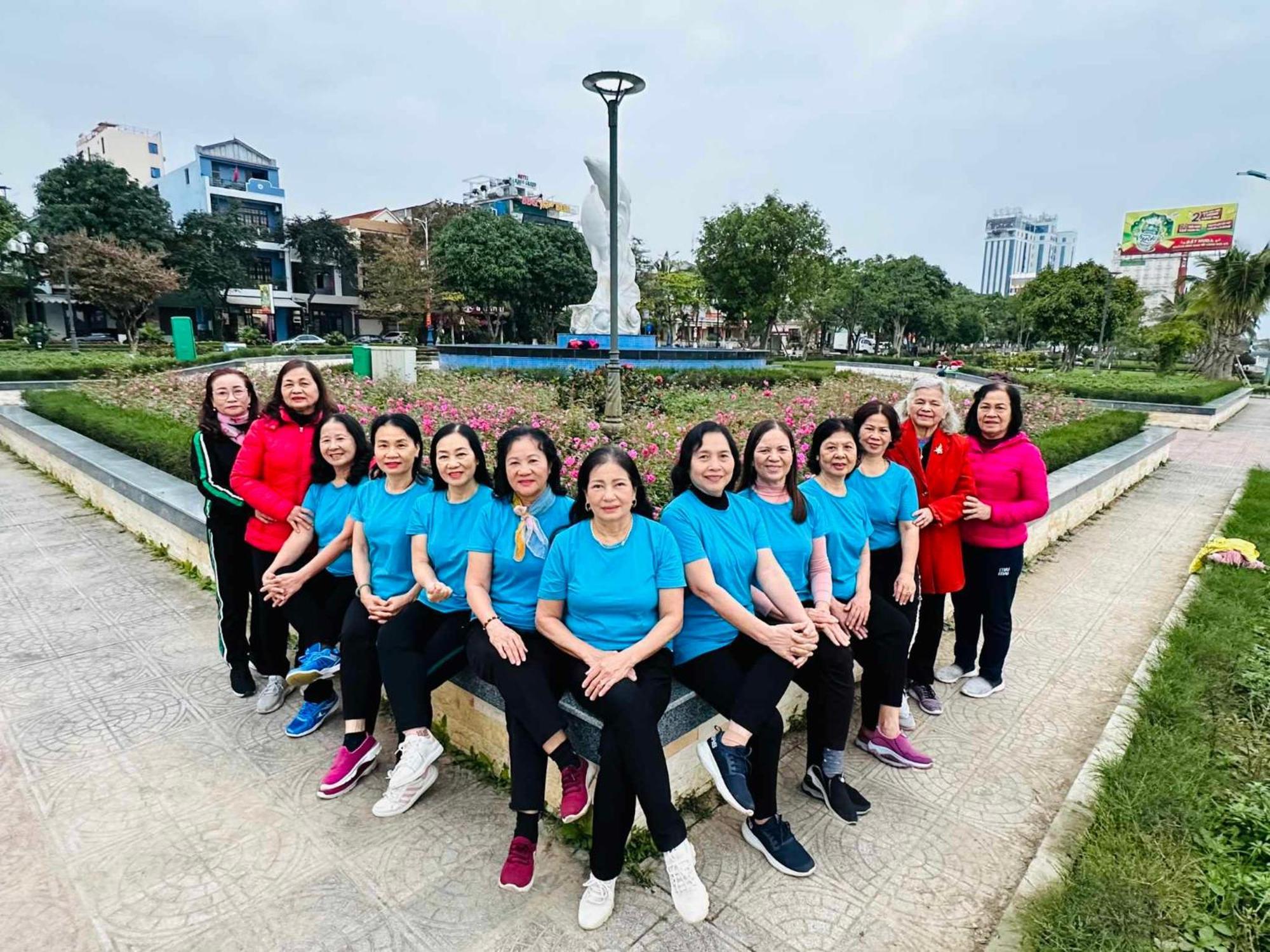 Nha Nghi Hang Nga Dong Hoi Exteriör bild